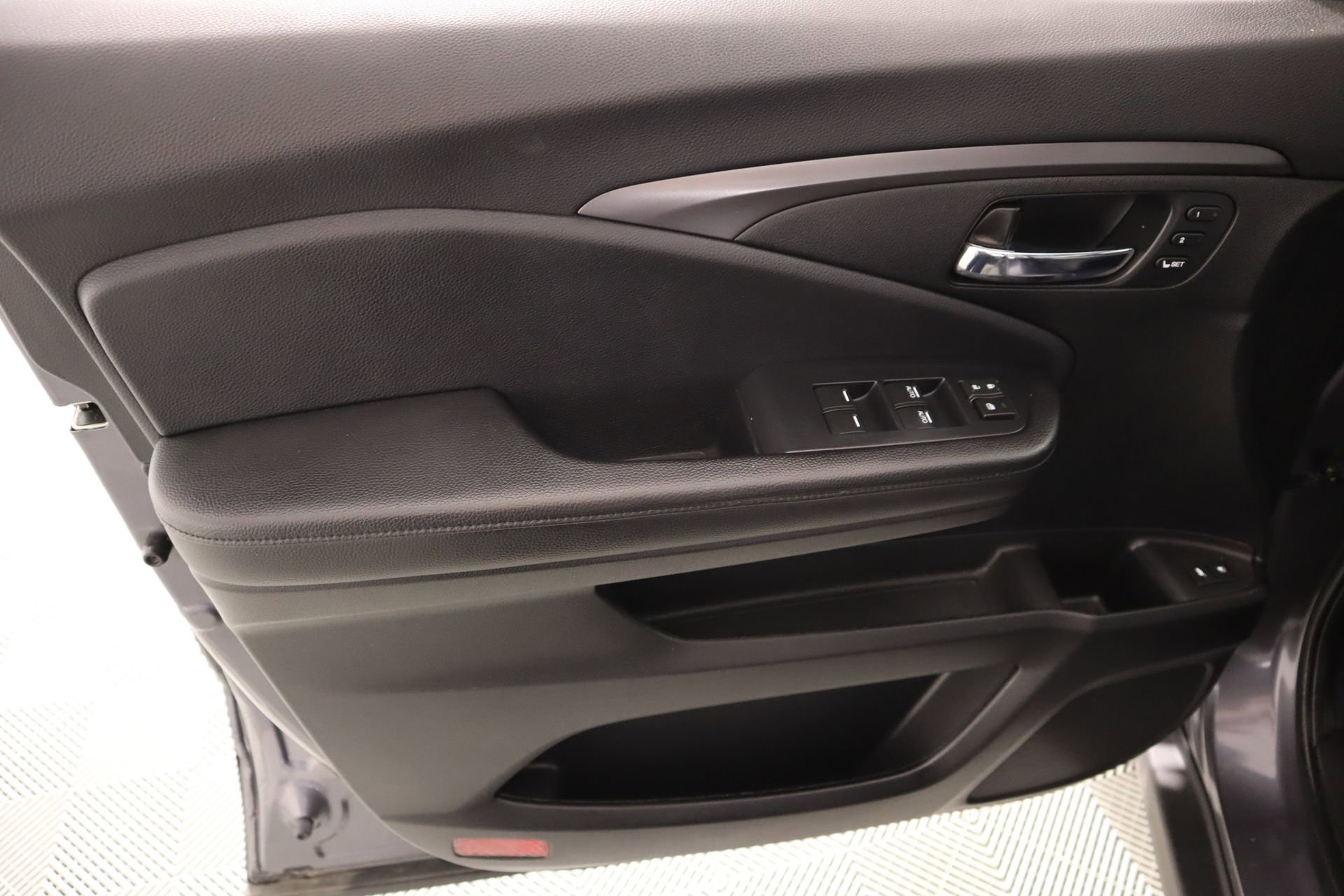 Used 2021 Honda Passport EX-L image 16