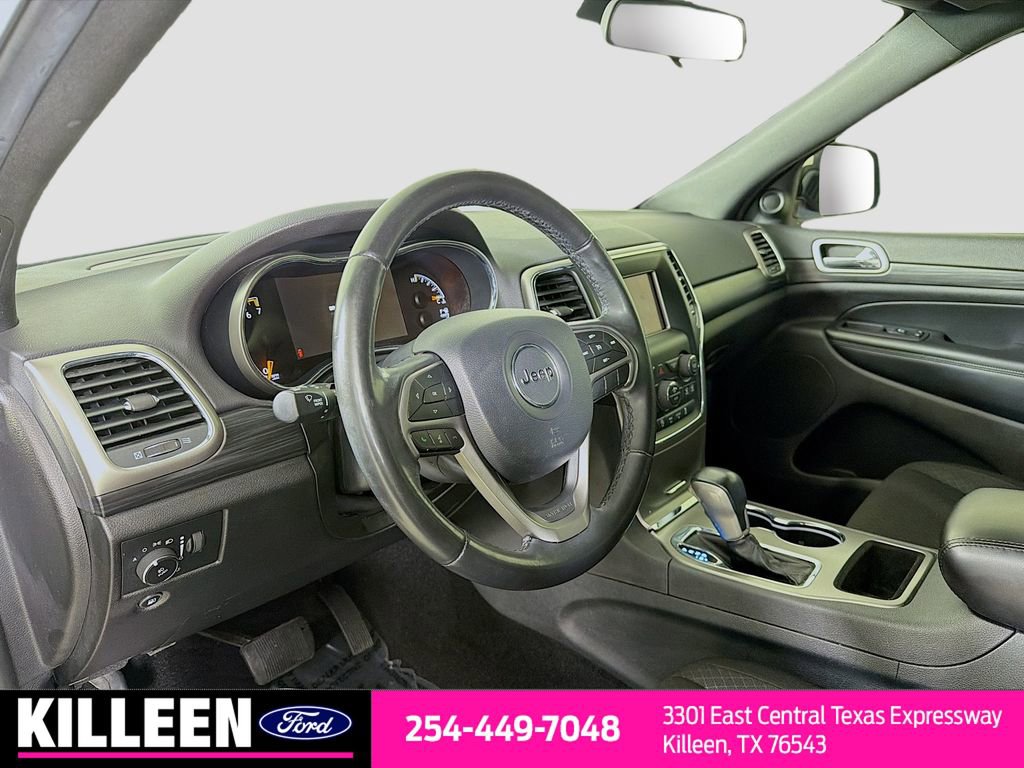 Used 2020 Jeep Grand Cherokee Laredo image 7