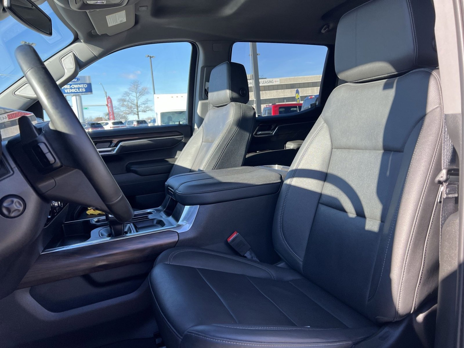 Used 2023 GMC Sierra 1500 SLT w/ SLT Premium Package image 11