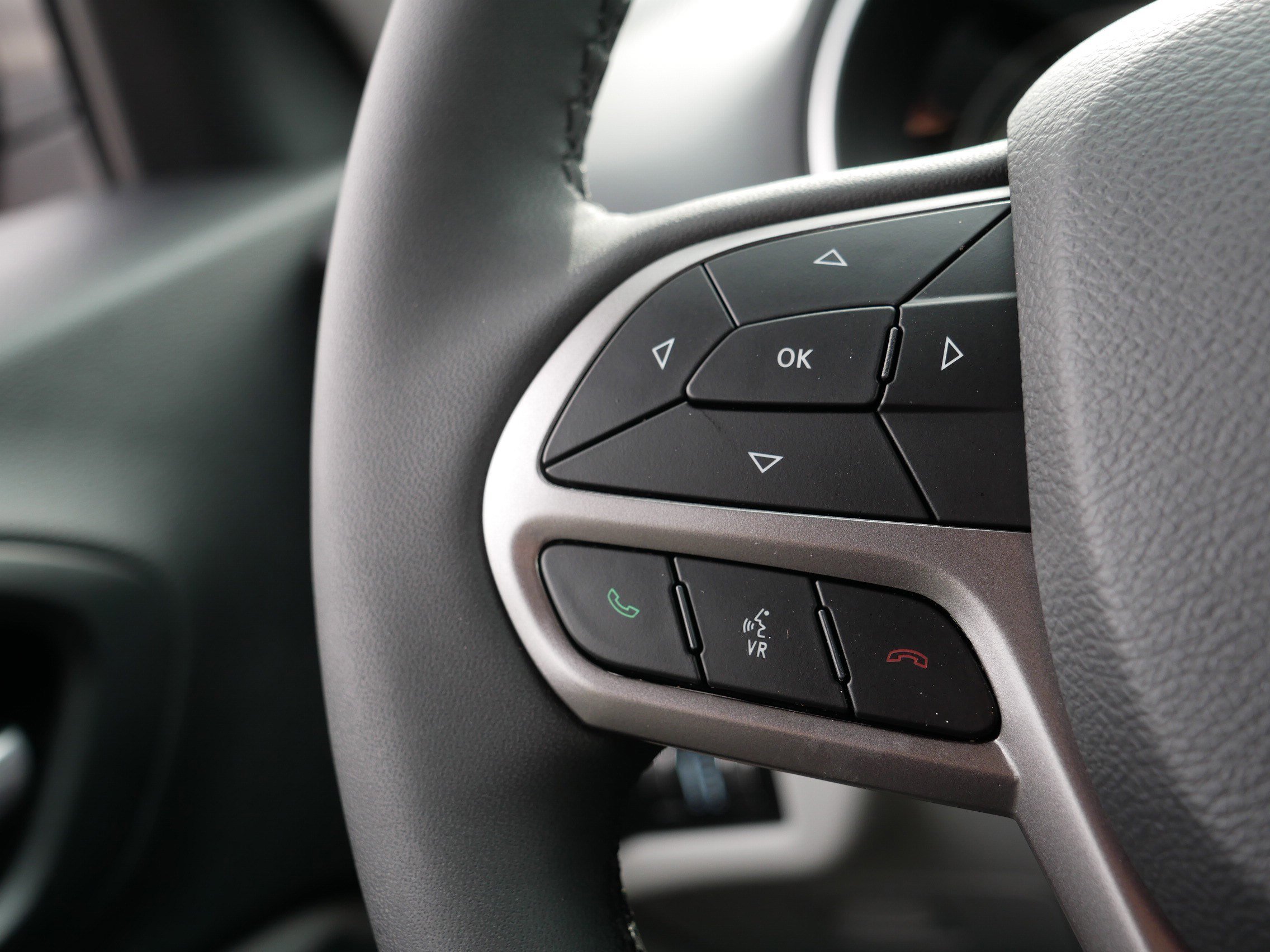 Used 2021 Jeep Cherokee Latitude Lux image 28