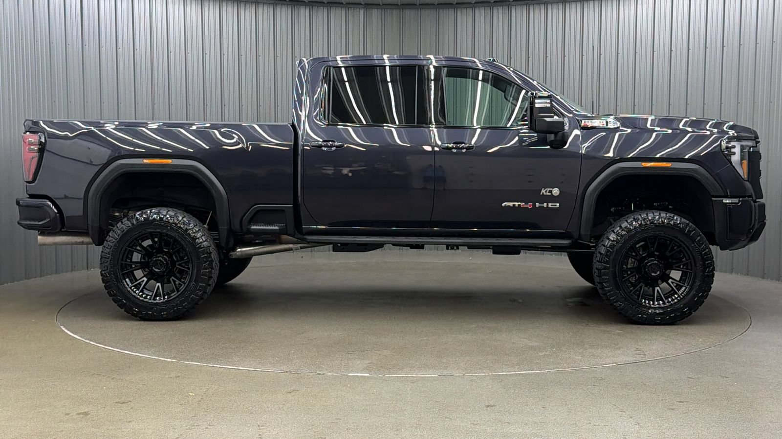 Used 2026 GMC Sierra 2500 AT4 w/ AT4 Premium Plus Package AWD/4WD image 6