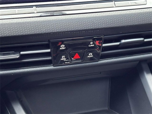 Used 2022 Volkswagen GTI Autobahn image 31