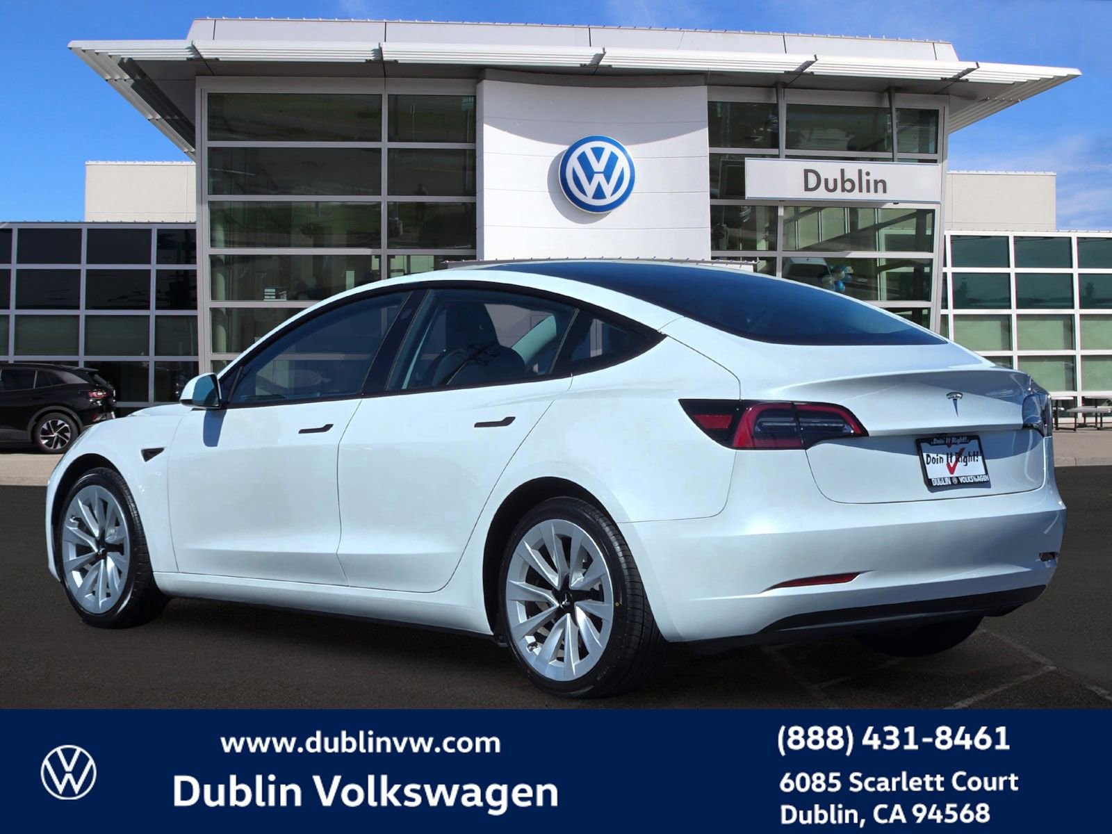 Used 2023 Tesla Model 3 Standard Range image 6