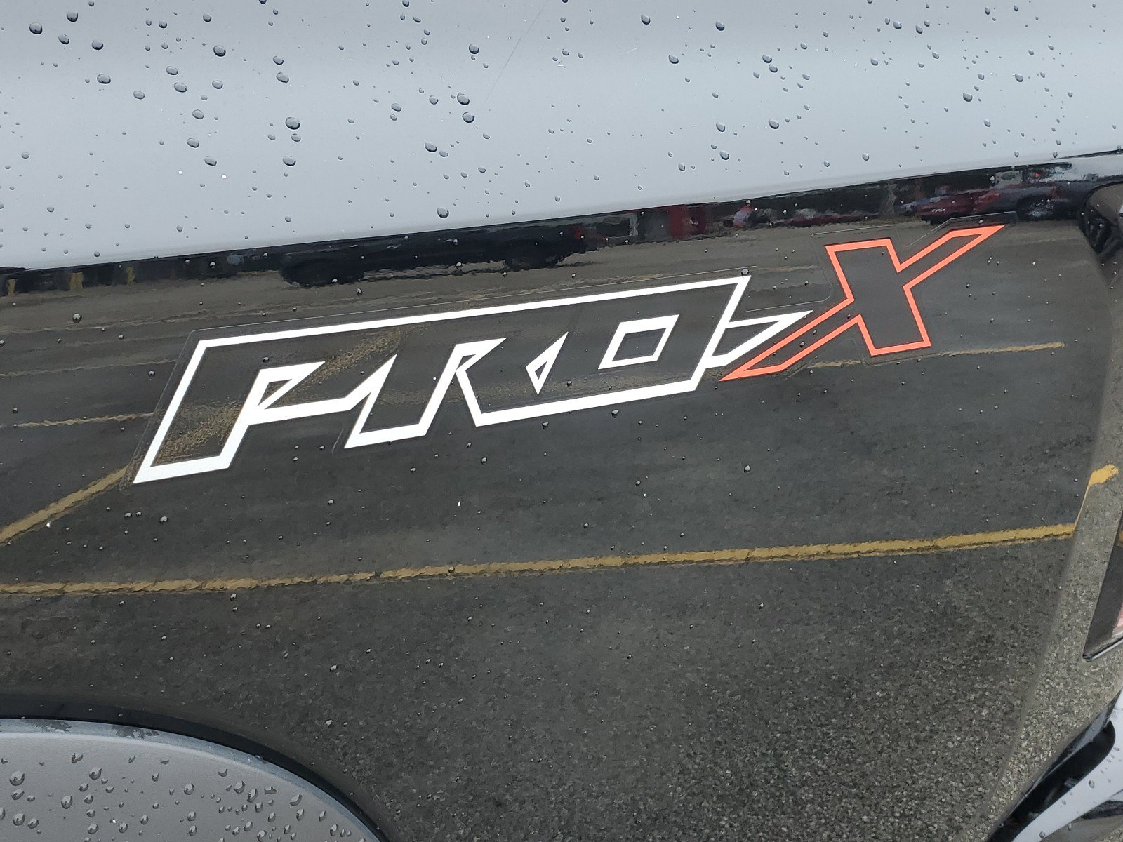 Used 2022 Nissan Frontier Pro-X image 6