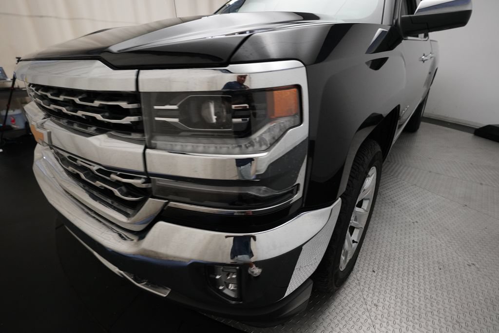 Used 2018 Chevrolet Silverado 1500 LTZ w/ Sport Package AWD/4WD image 22