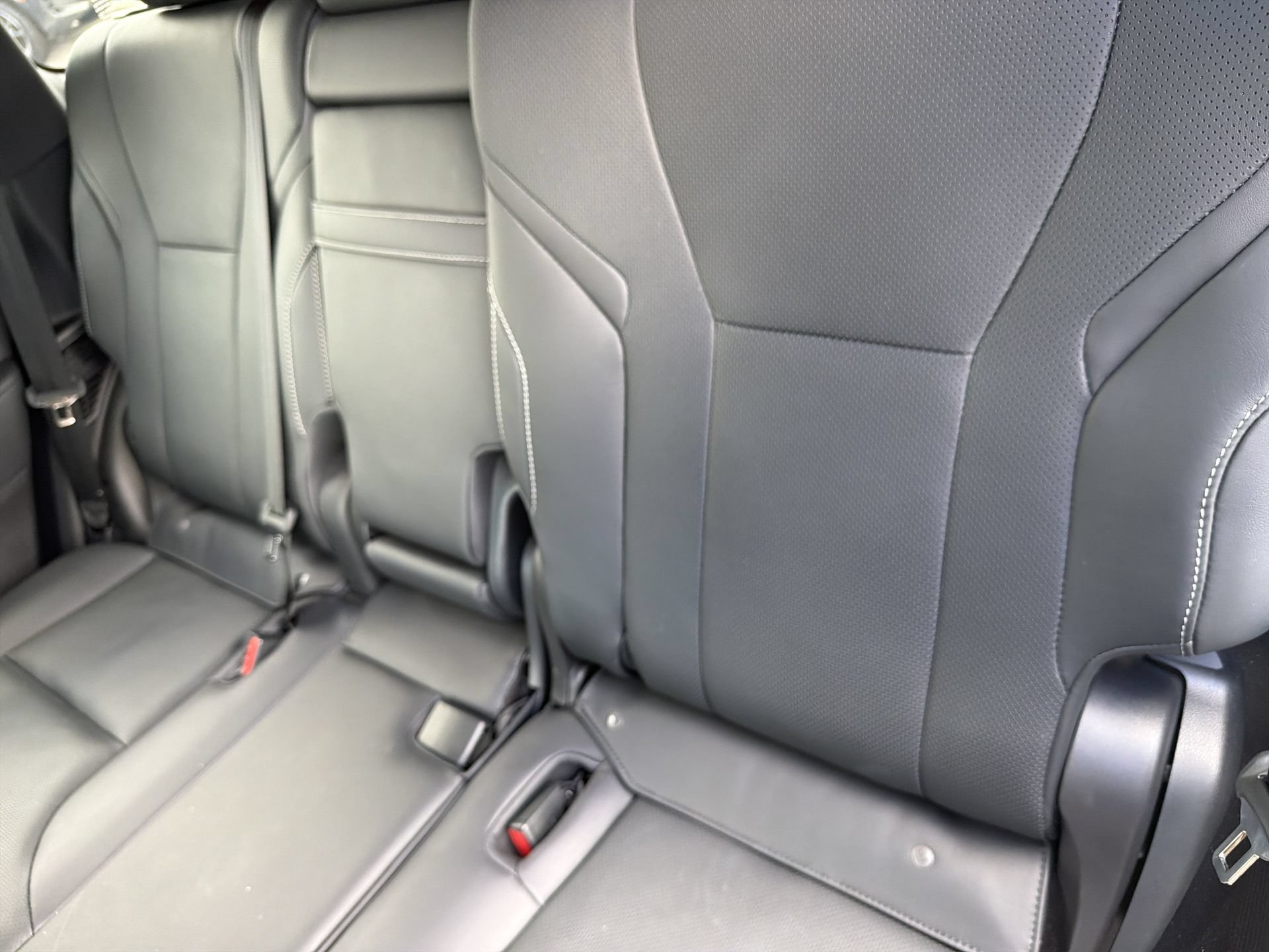 Used 2024 Lexus LX 600 4WD w/ Appearance Package image 21