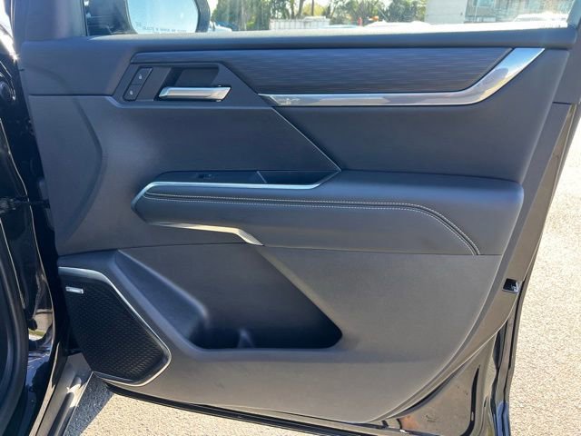 Used 2024 GMC Acadia Elevation image 34