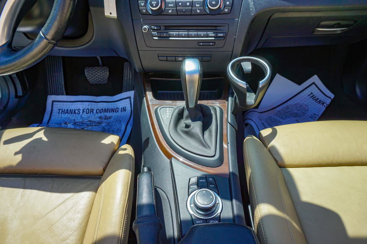 Used 2012 BMW 128i Convertible RWD image 26