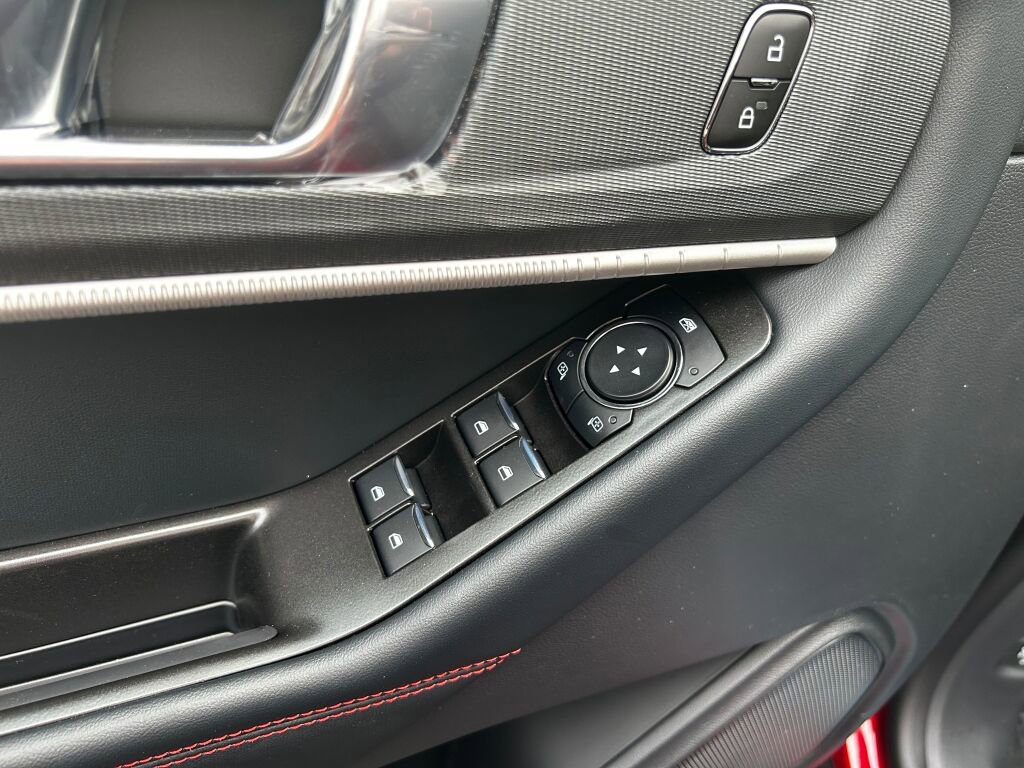 New 2026 Ford Explorer ST-Line image 5