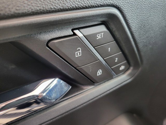 New 2026 Chevrolet Colorado Z71 w/ Technology Package AWD/4WD image 18