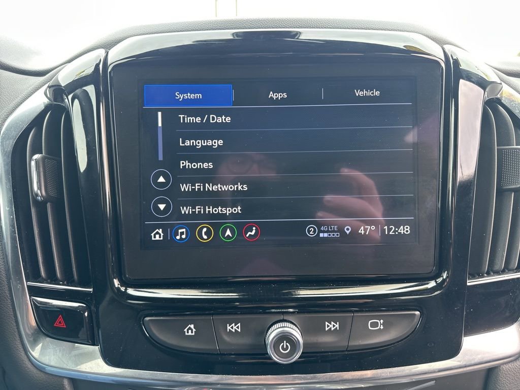 Used 2023 Chevrolet Traverse RS image 41