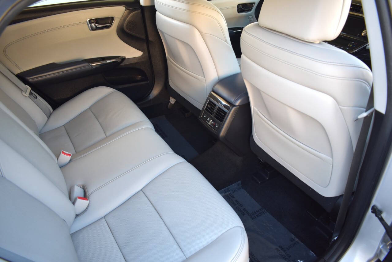 Used 2014 Toyota Avalon Limited w/ Technology Package FWD image 46