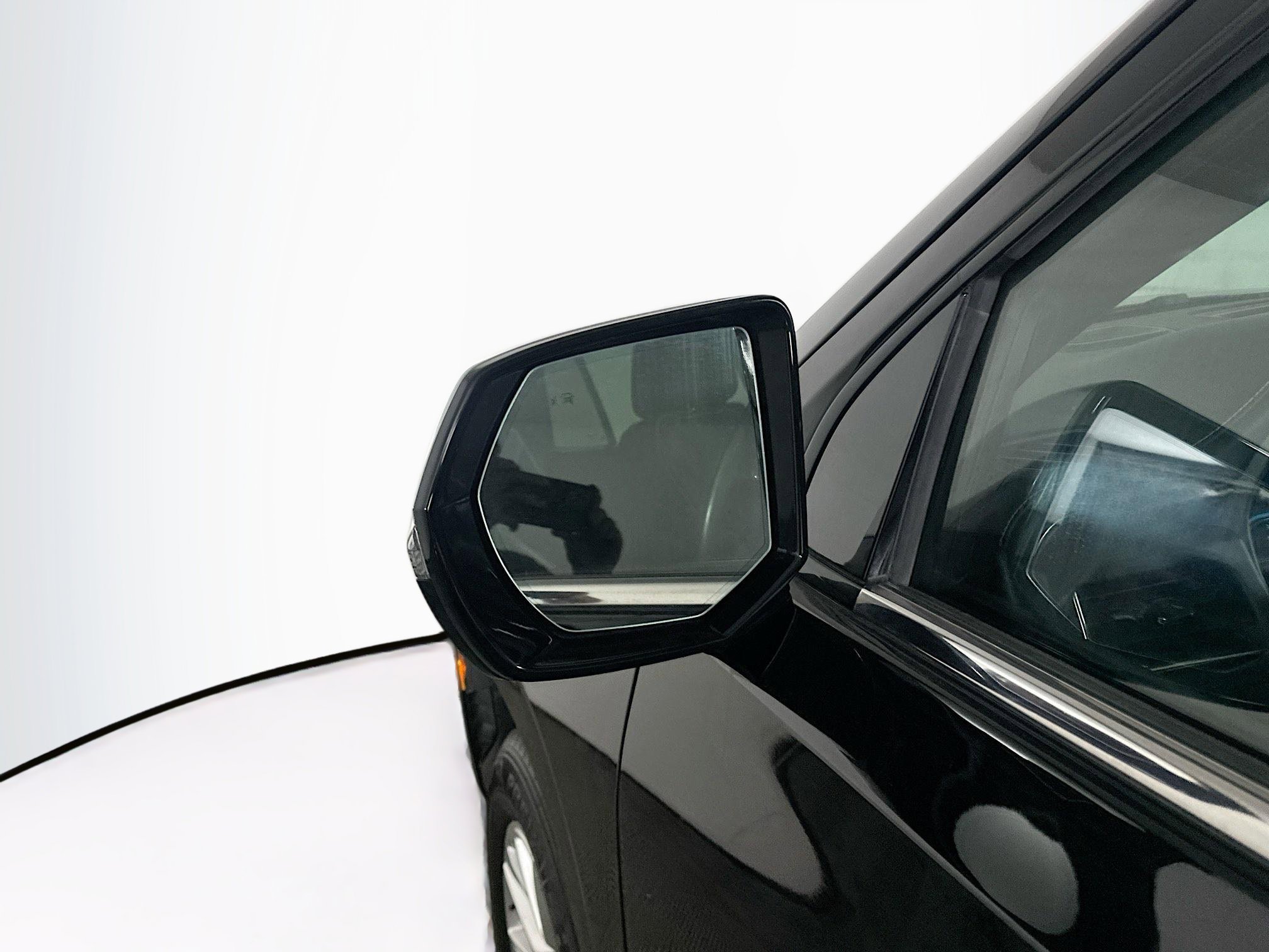 Used 2024 Chevrolet Tahoe Premier image 16