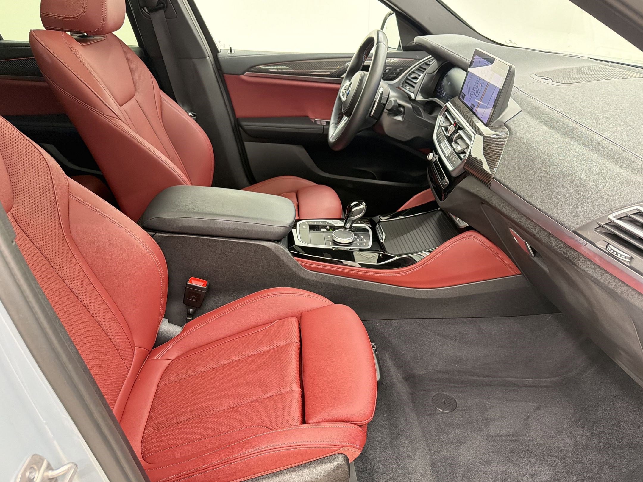 Certified 2023 BMW X4 M40i w/ Premium Package image 31