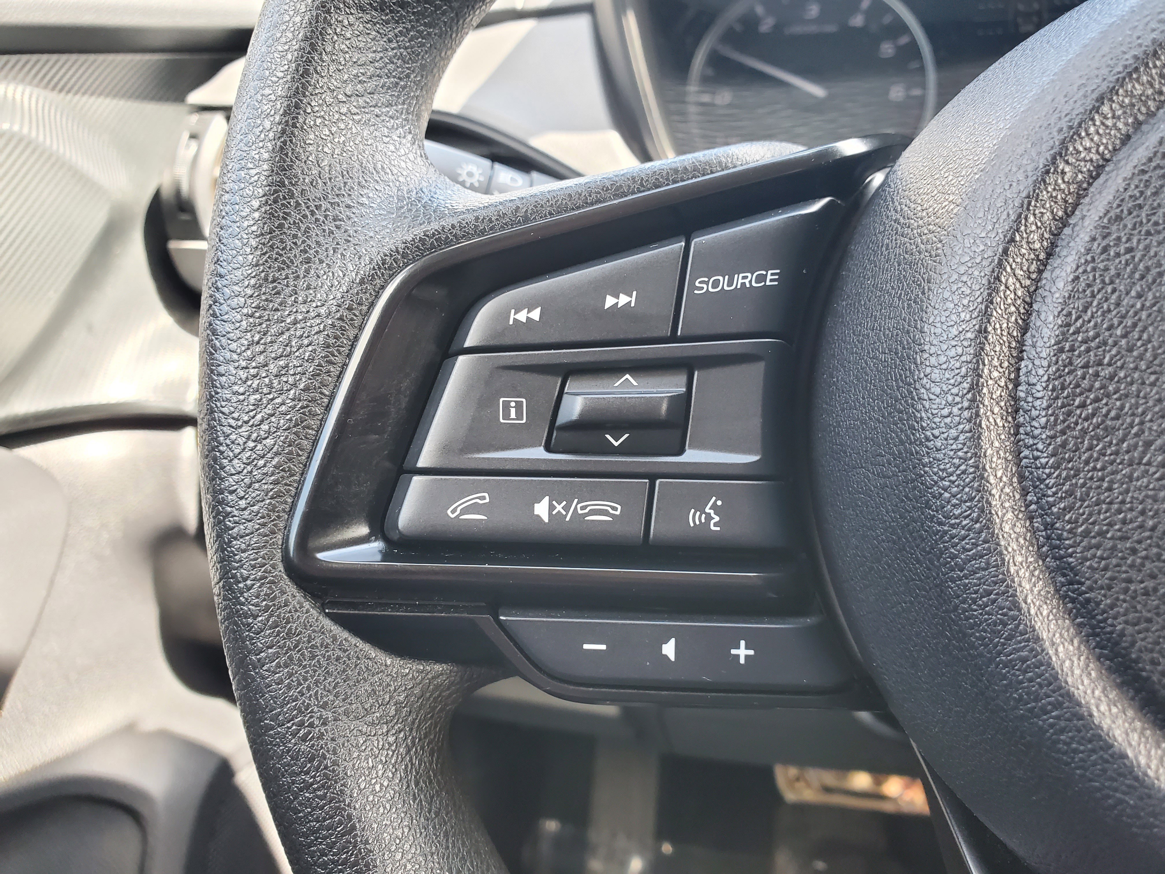 Used 2024 Subaru Crosstrek 2.0i Premium image 15