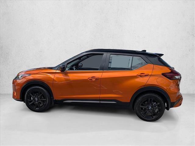 Used 2023 Nissan Kicks SR w/ SR Premium Package FWD image 8