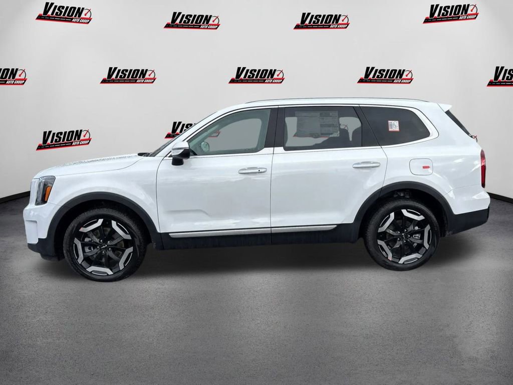 New 2025 Kia Telluride S image 8