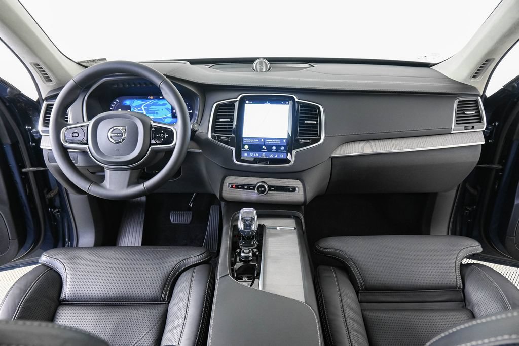 Certified 2024 Volvo XC90 T8 Ultimate w/ Lounge Package AWD/4WD image 20