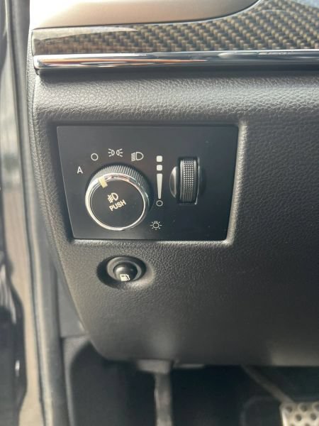 Used 2012 Jeep Grand Cherokee SRT8 w/ Luxury Group II AWD/4WD image 25