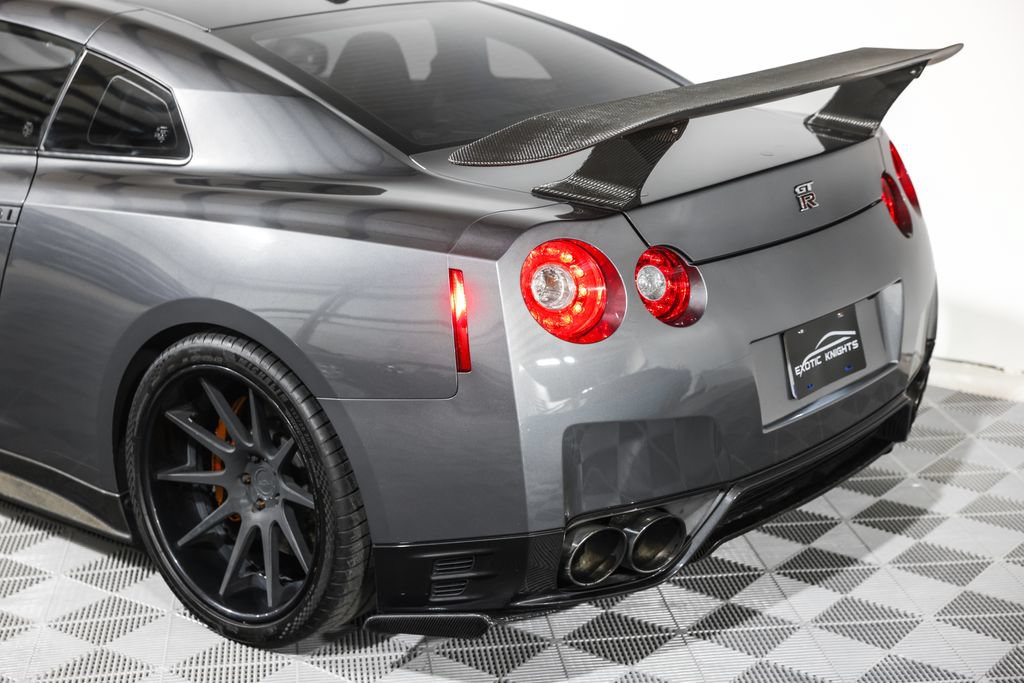 Used 2013 Nissan GT-R Premium AWD/4WD image 18