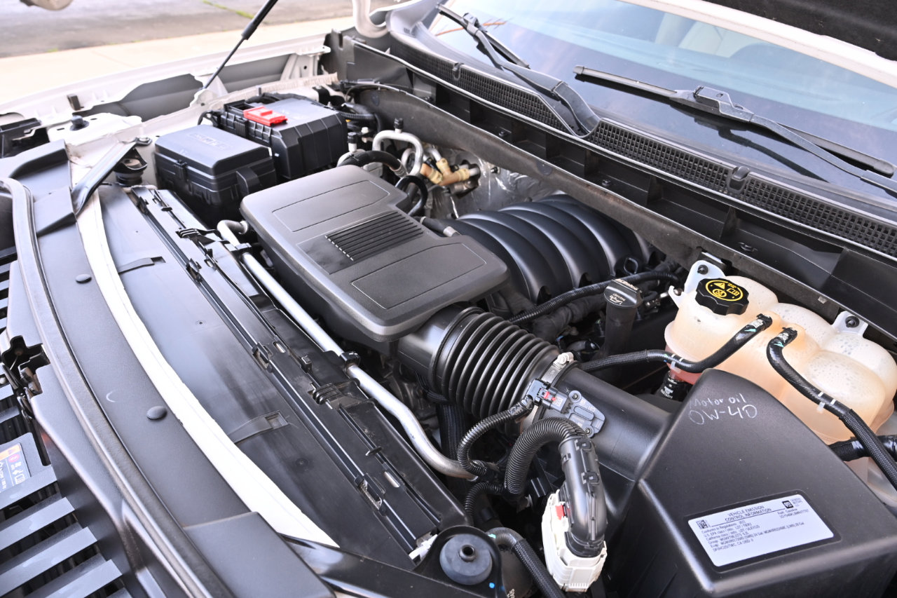 Used 2021 Cadillac Escalade Premium Luxury image 61