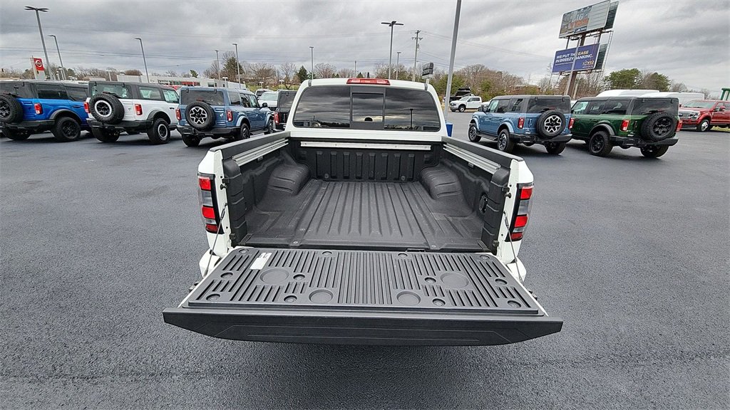 Used 2022 Nissan Frontier PRO-4X image 27