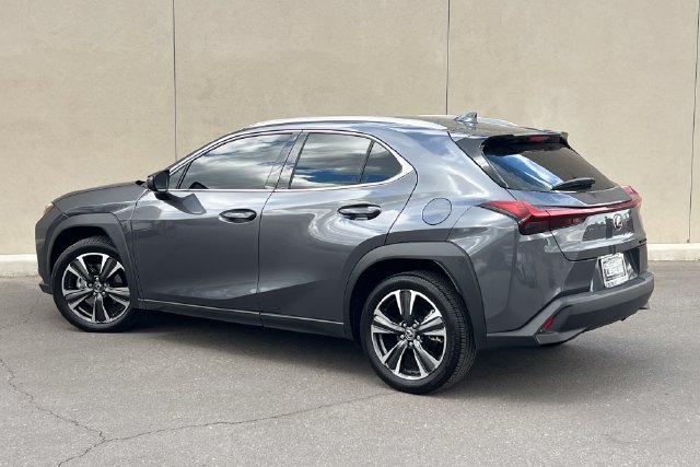 Used 2026 Lexus UX 300h FWD w/ Accessory Package (Z1) image 6