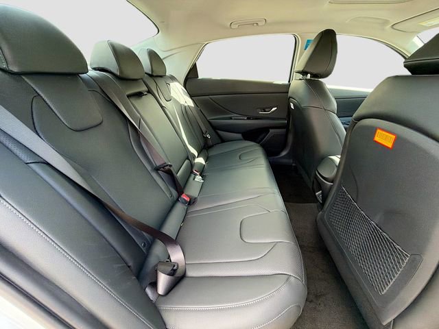 New 2026 Hyundai Elantra Limited image 29