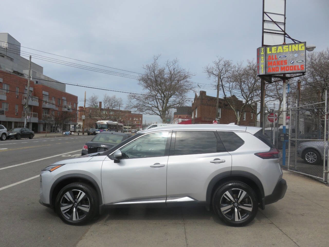 Used 2021 Nissan Rogue SL image 7