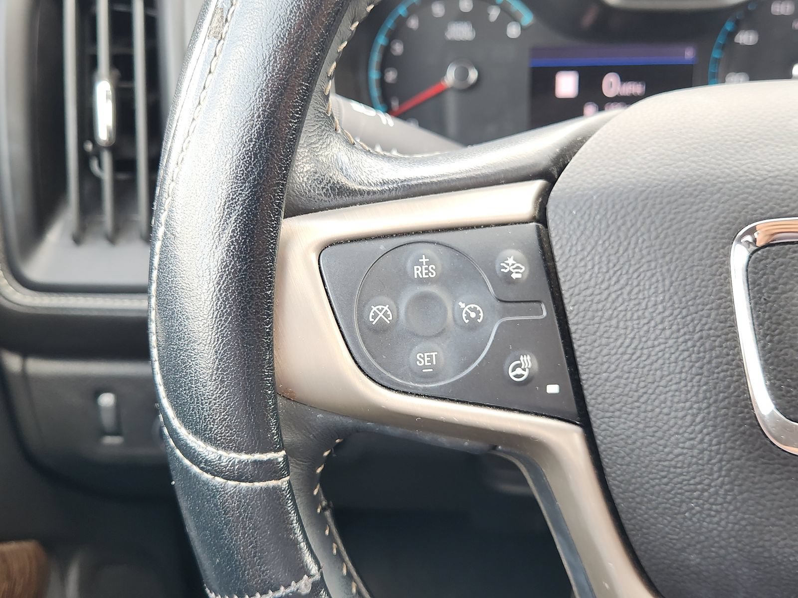 Used 2020 GMC Canyon Denali AWD/4WD image 32