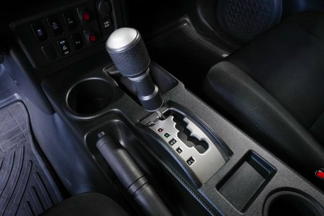 Used 2014 Toyota FJ Cruiser 4WD w/ Upgrade Package image 38