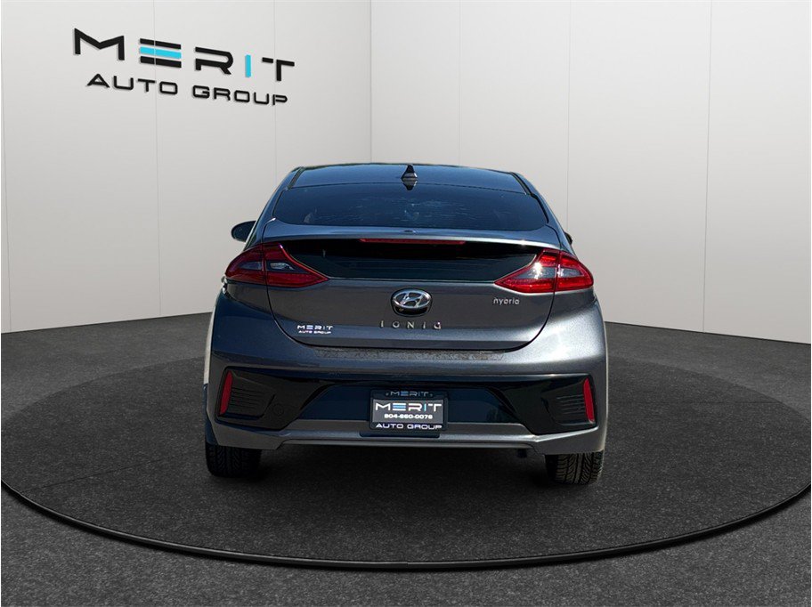 Used 2017 Hyundai Ioniq Limited FWD image 7