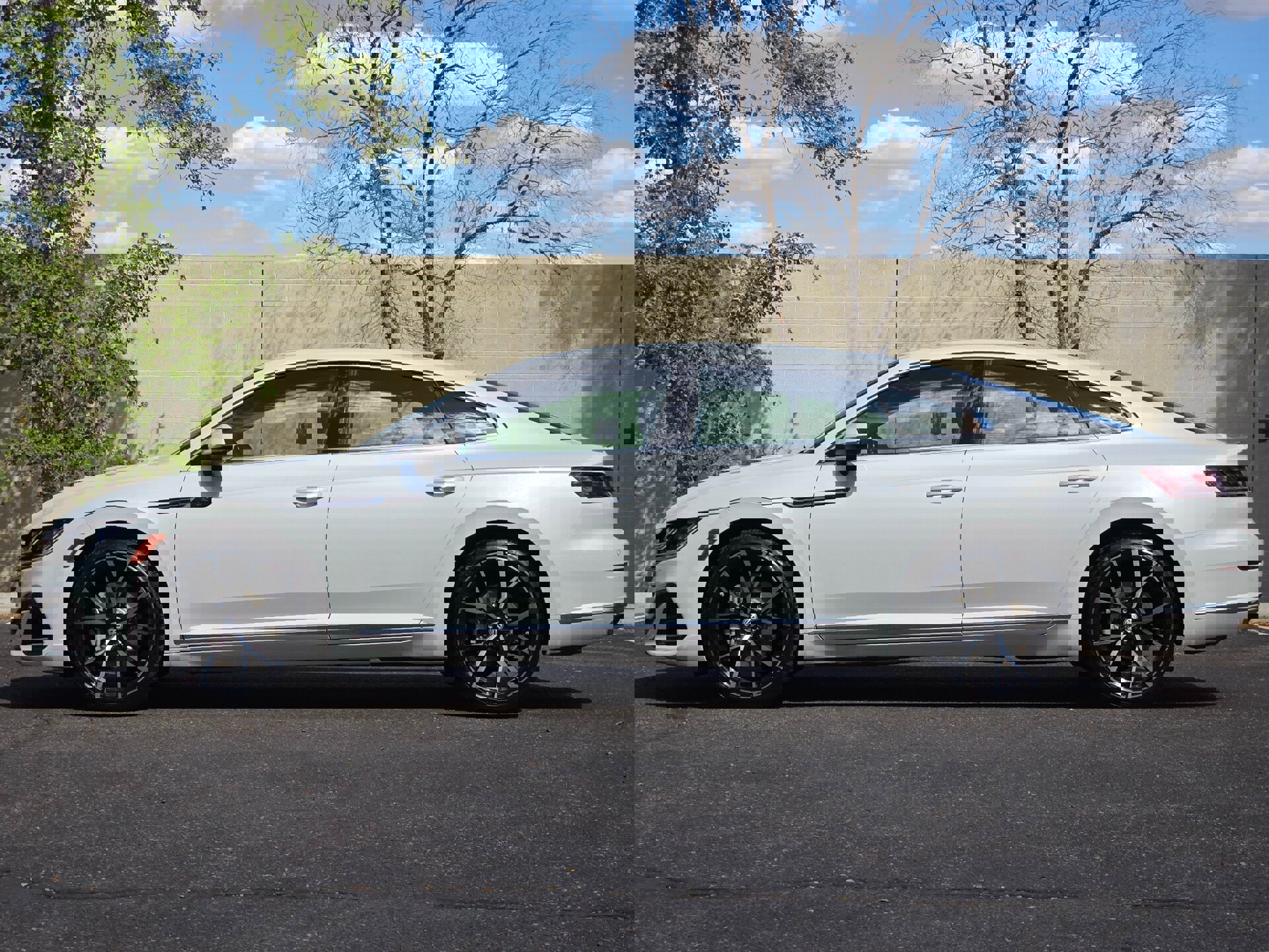 Used 2022 Volkswagen Arteon SE image 7