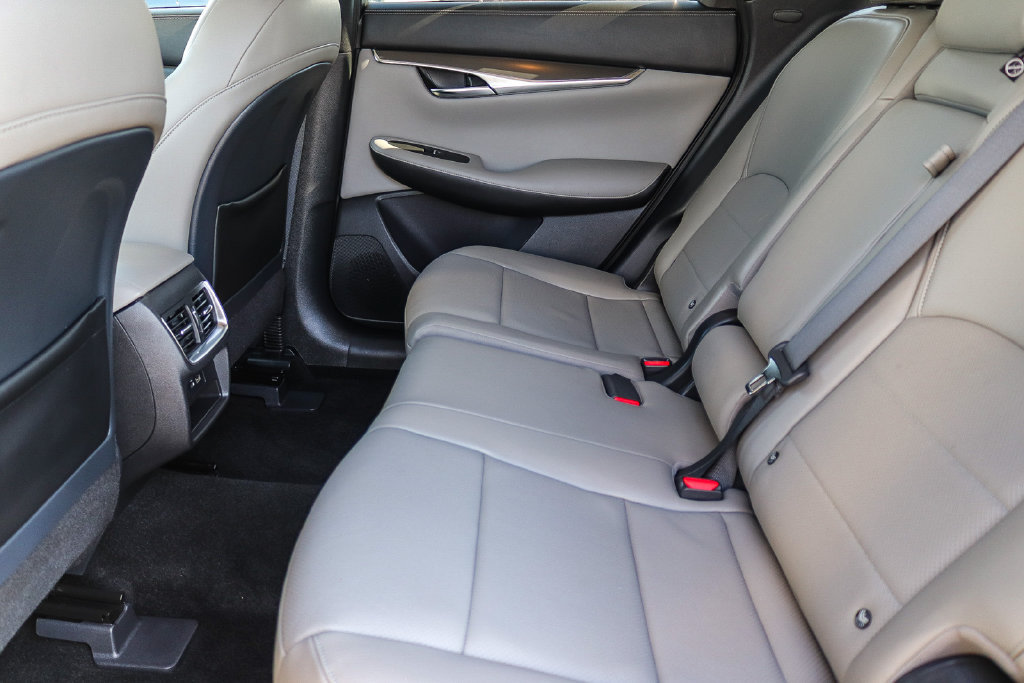 Certified 2023 INFINITI QX50 Luxe FWD image 17