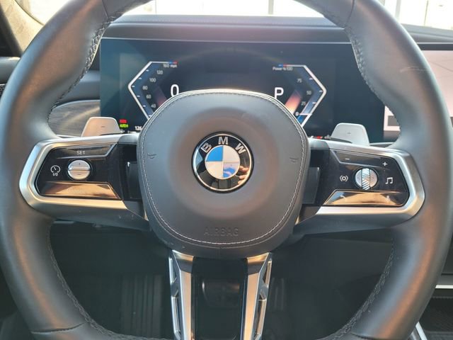 Used 2025 BMW 740i xDrive image 24