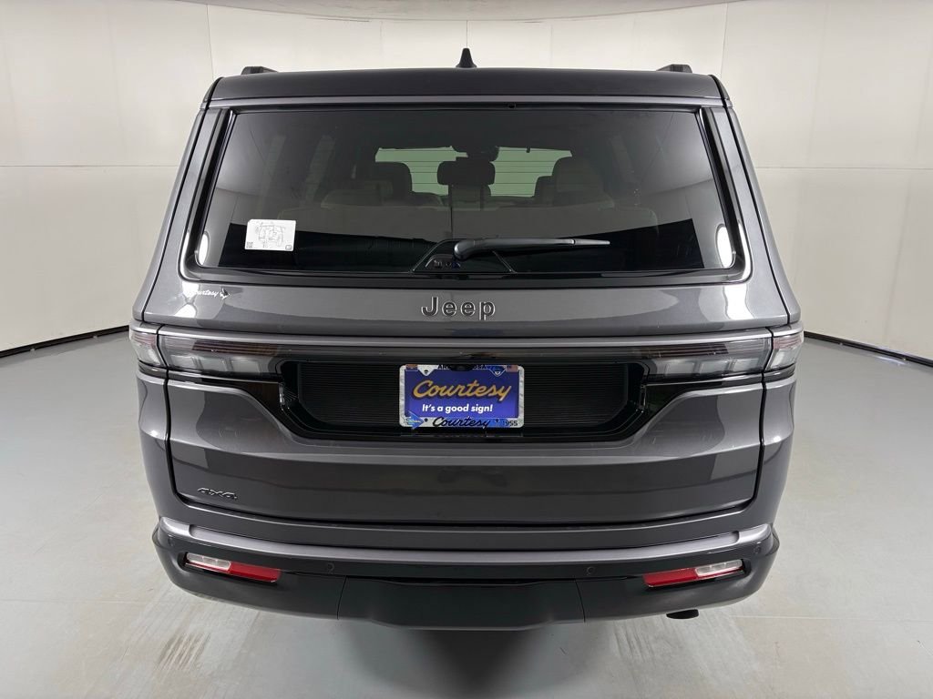 New 2026 Jeep Grand Wagoneer Summit image 7