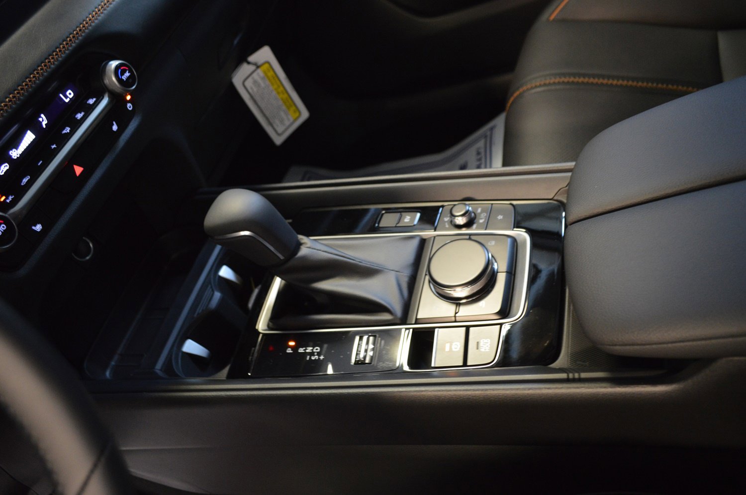 New 2025 MAZDA CX-50 AWD 2.5 Hybrid w/ Cargo Package image 19