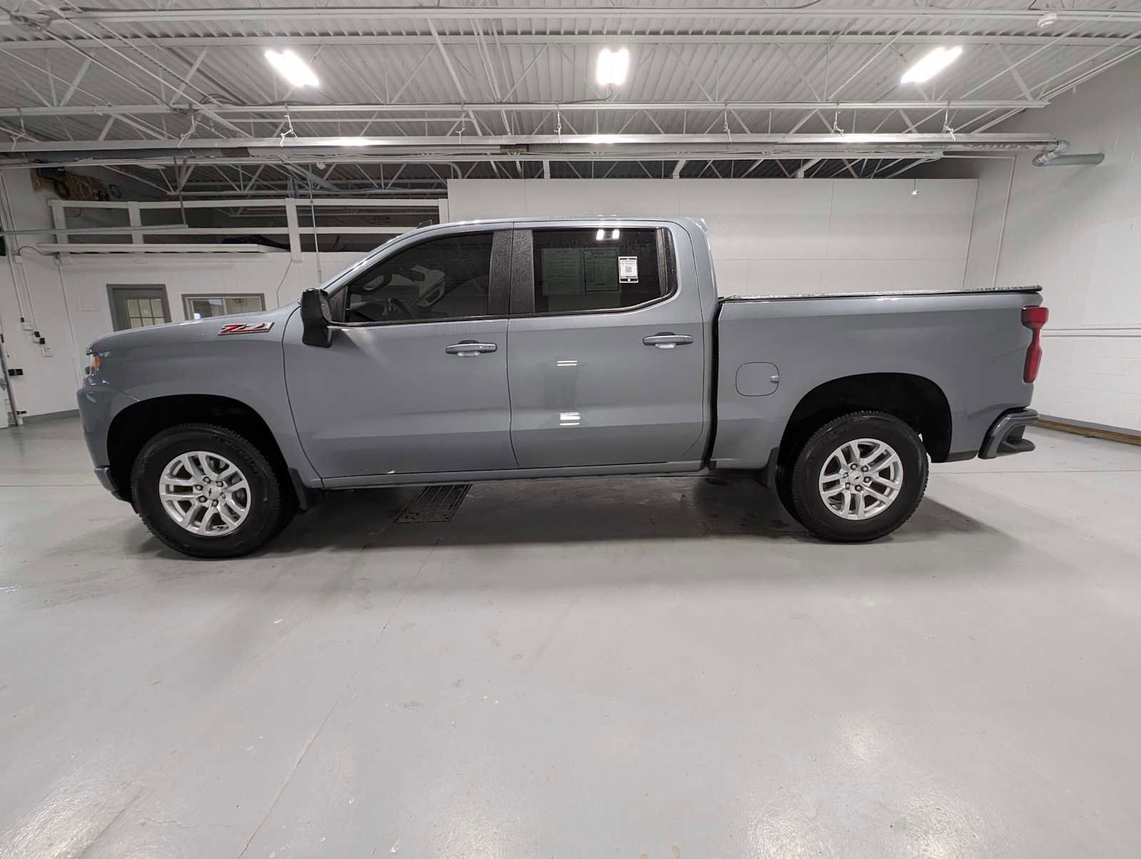 Used 2020 Chevrolet Silverado 1500 RST image 11