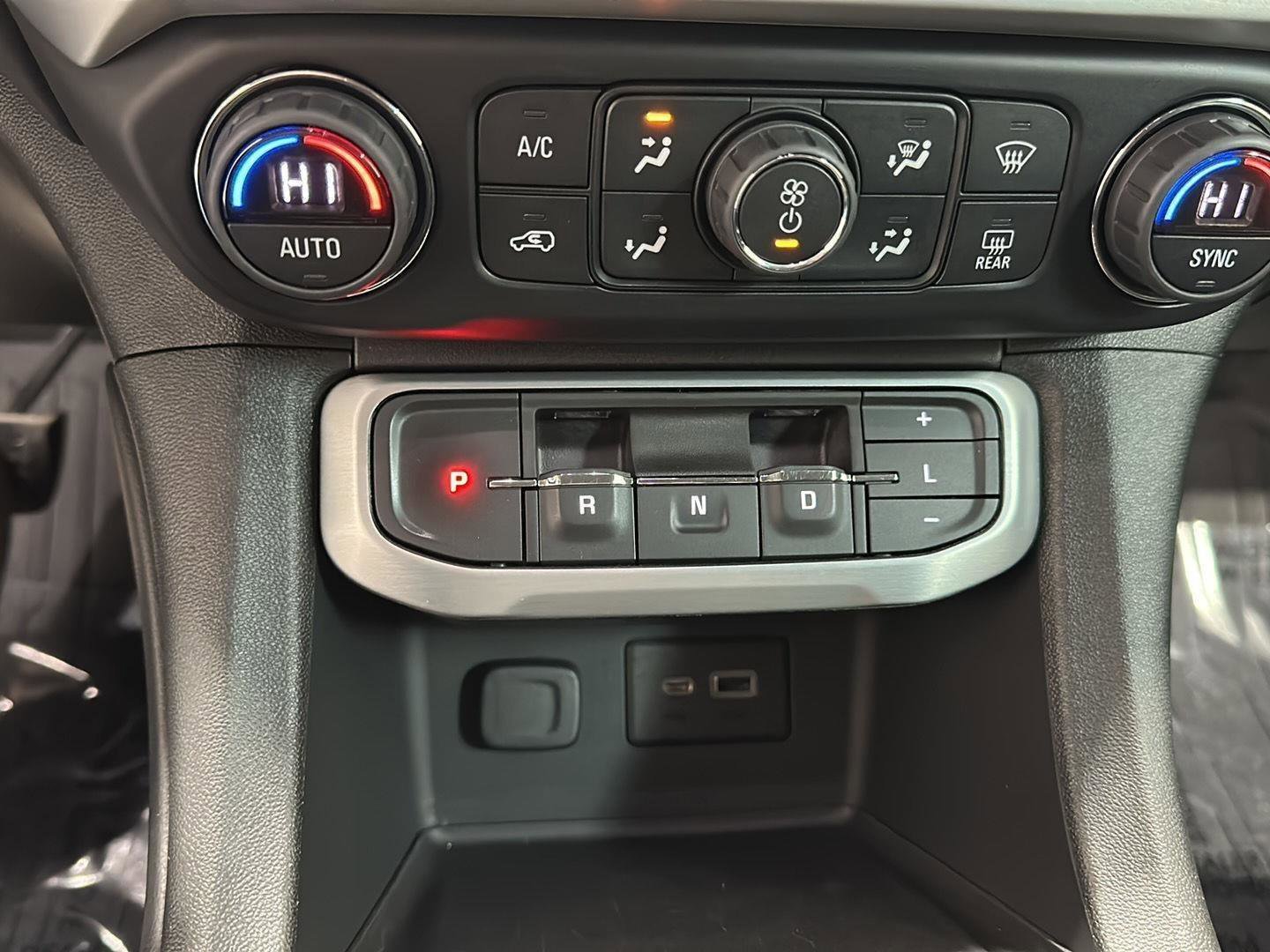 Used 2021 GMC Acadia SLE w/ Elevation Edition image 14