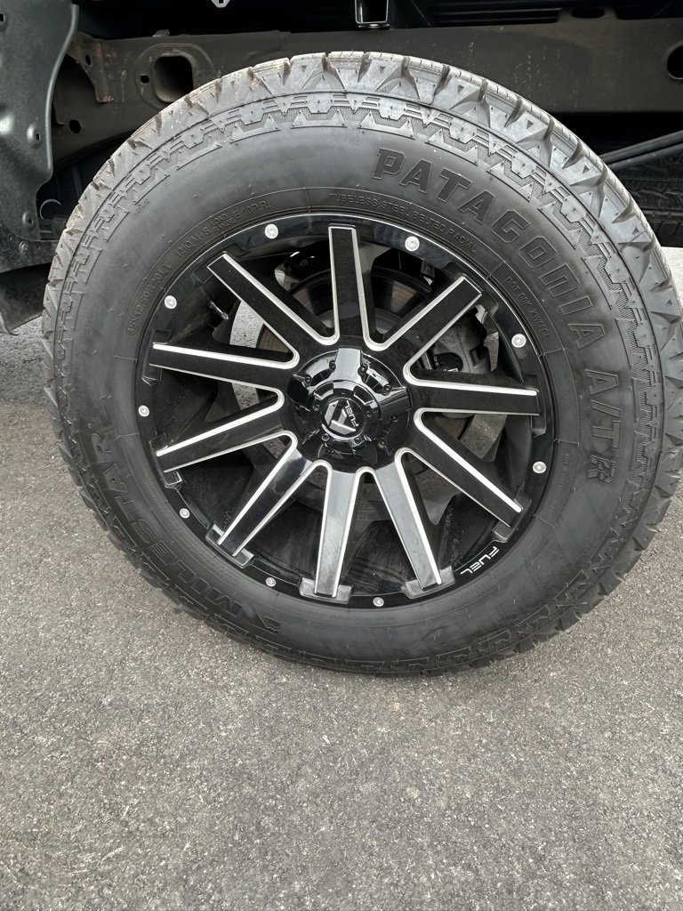 Used 2025 Chevrolet Silverado 1500 LT image 9