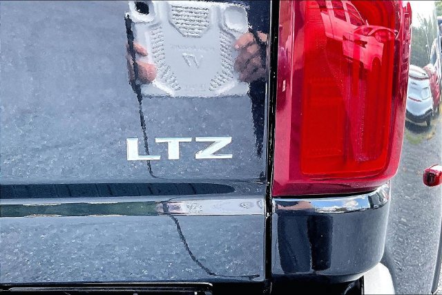 New 2026 Chevrolet Silverado 3500 LTZ w/ LTZ Convenience Package AWD/4WD image 9