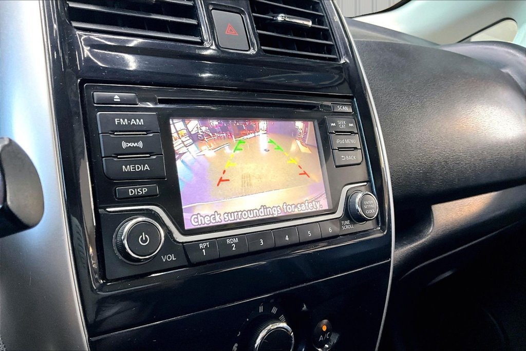 Used 2017 Nissan Versa Note SV FWD image 13