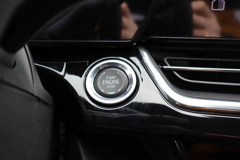 New 2026 Chevrolet Trax RS w/ Sunroof Package image 19