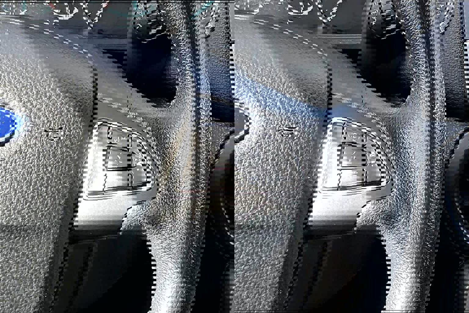 Used 2020 Ford EcoSport SES image 25