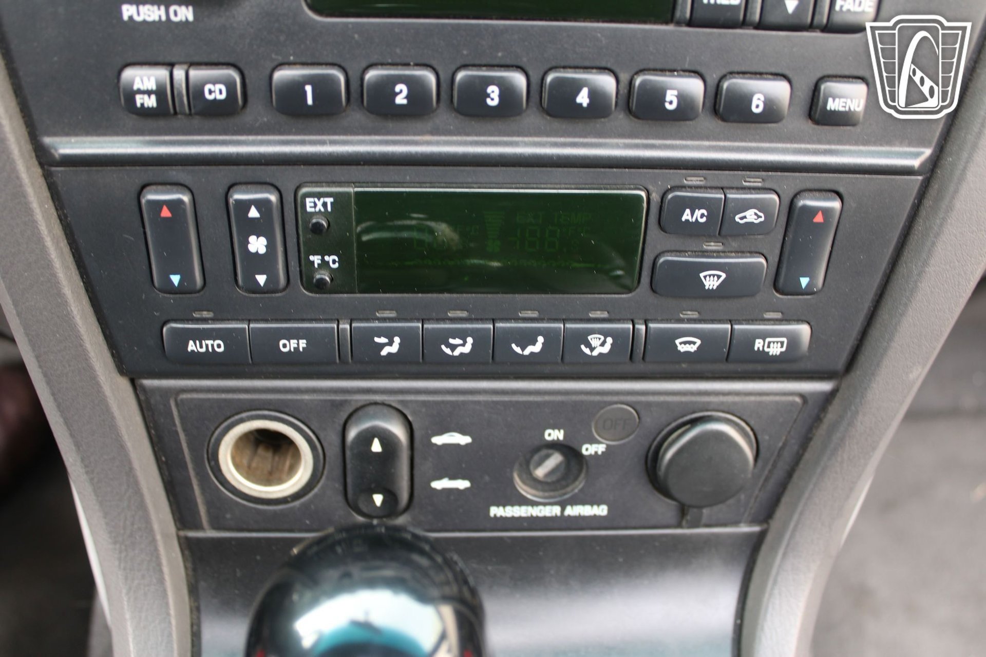 Used 2002 Ford Thunderbird RWD image 19