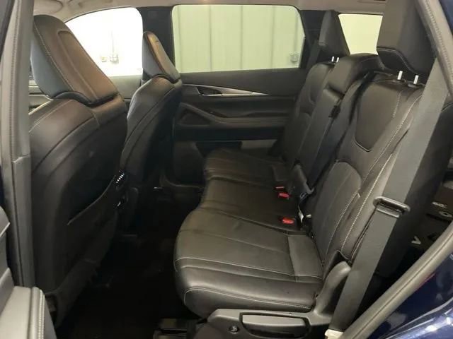 Used 2024 INFINITI QX60 Luxe image 11