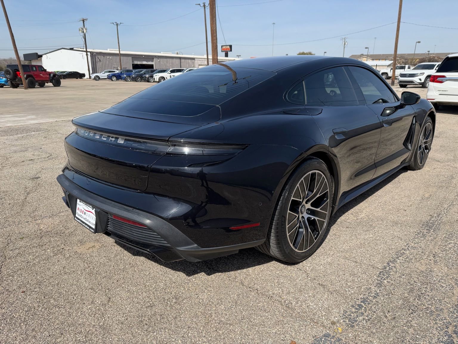 Used 2020 Porsche Taycan Turbo image 7