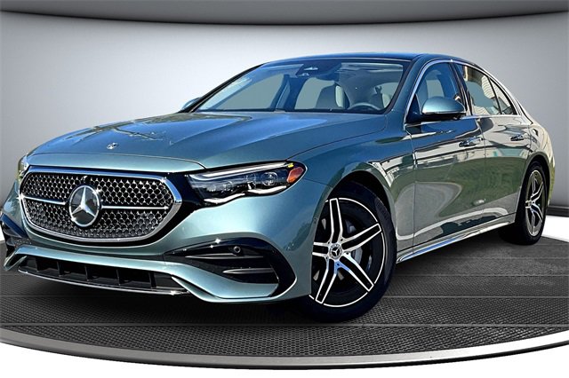 New 2026 Mercedes-Benz E 350 4MATIC Sedan image 1
