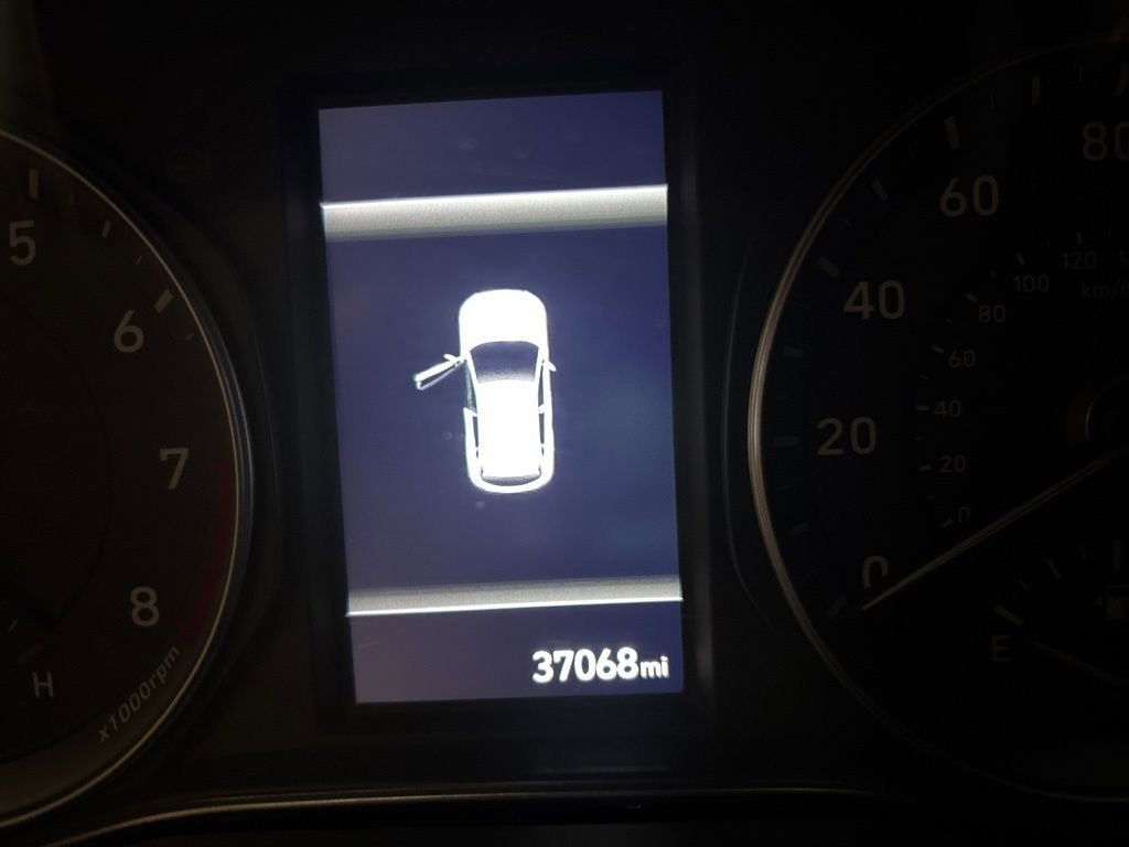 Certified 2022 Hyundai Kona SEL w/ Convenience Package image 15