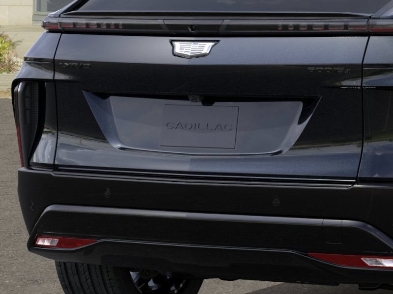 New 2026 Cadillac Lyriq Signature Sport w/ LPO, ONYX Package AWD/4WD image 14